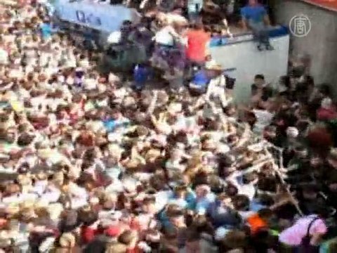 Расследуют причины смертельной давки на фестивале