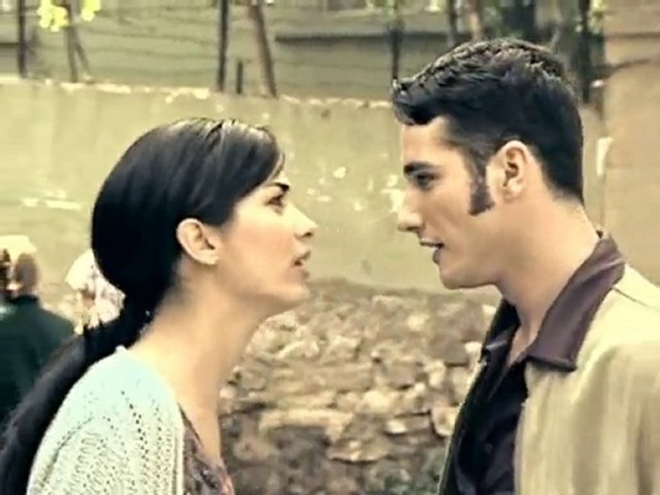 Çemberimde Gül Oya / Zarife & Ümit