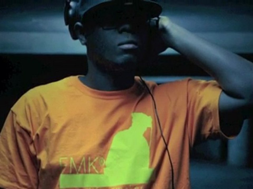 FMK Dressing Room - www.djfacemaker.com
