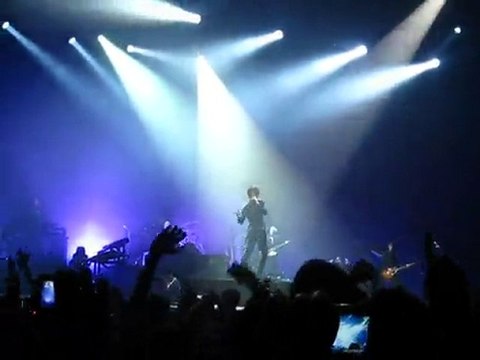 Indochine - Zénith de Nantes - Intro + Go Rimbaud Go