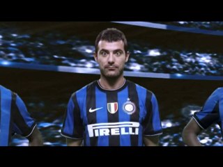 İnter Milanlı Futbolcular Efe Babacan la Şakalaştı