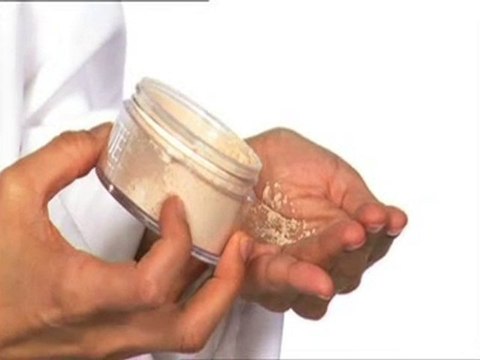 How to Apply Face Powder Makeup - Clinique Blended Face ...