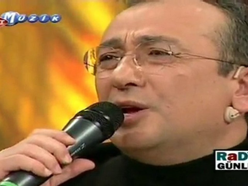 Oktay Bora Ertuğrul £££ SİYAH ZÜLFÜN TELLERİNE & PENCEREDEN