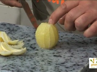 Peler un citron - 750 Grammes