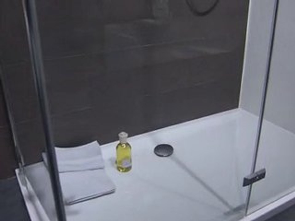 Teuco cabine et receveur de douche perspective, avec salle de bain MONTANARO