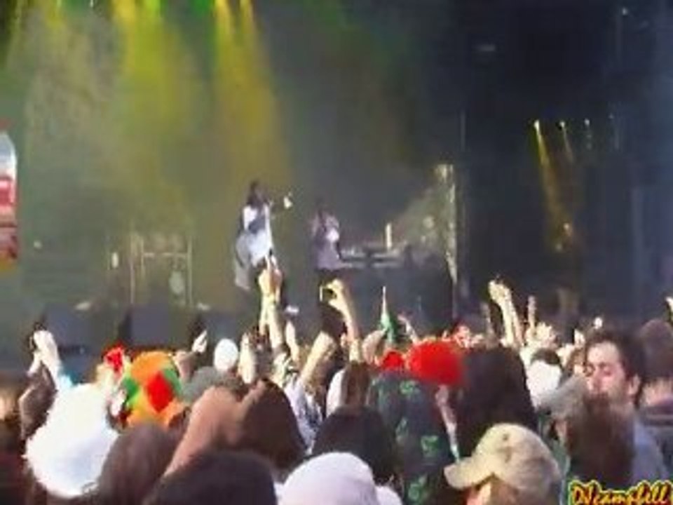 raggasonic kisdé_legalisez la ganja dour 2010