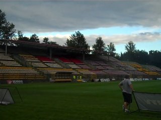 Γήπεδο Γιαγκελόνια - Sport24.gr