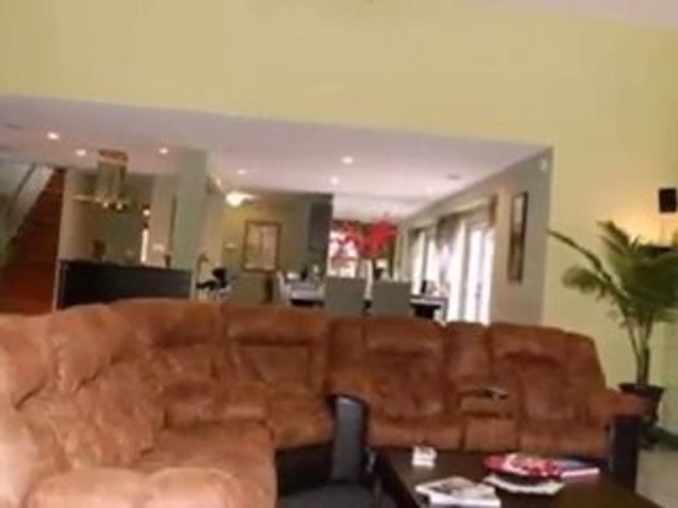 Homes for Sale - 1113 Woodcrest Dr - Downers Grove, IL 60516