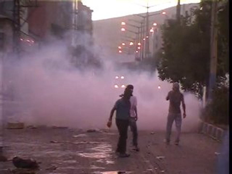 Yüksekova'da gerginlik 3. gününde