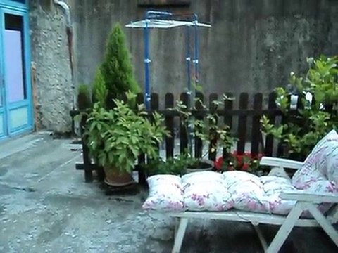 elliot et dakota s'amusent dehors 2eme sortie du petit ! 002