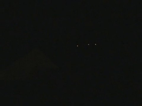 Yann André présente : OVNI 2010 DANS LE CENTRE FRANCE (18)