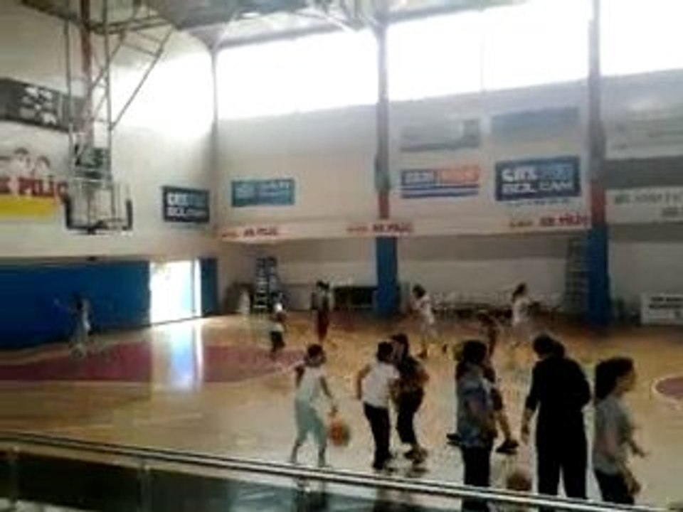 Iste takimin artizleri....