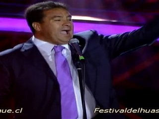 DINO GORDILLO DOMINGO FESTIVAL DEL HUASO 2010 PARTE 3