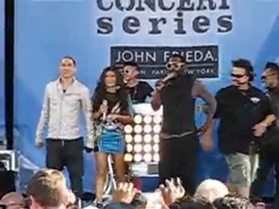 Black Eyed Peas-One more song!!!