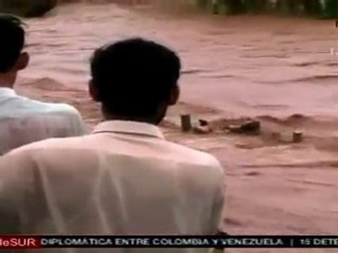 Peores lluvias en 35 años provocan al menos 150 muertes en
