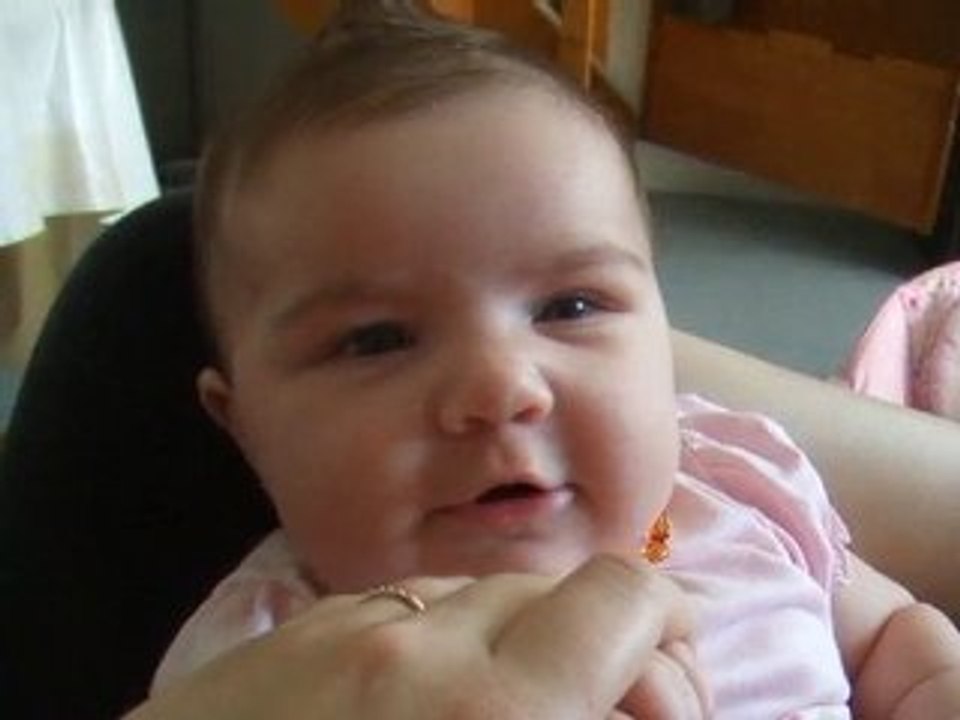 Laura qui papote avec moi...