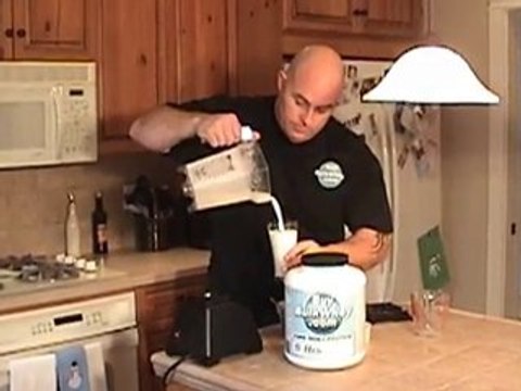 Whey protein vanilla gainer shake