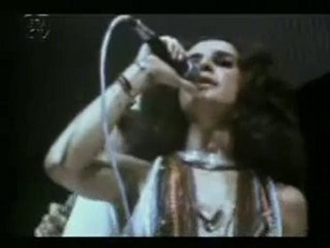 Doces Bárbaros - Fé Cega, Faca Amolada