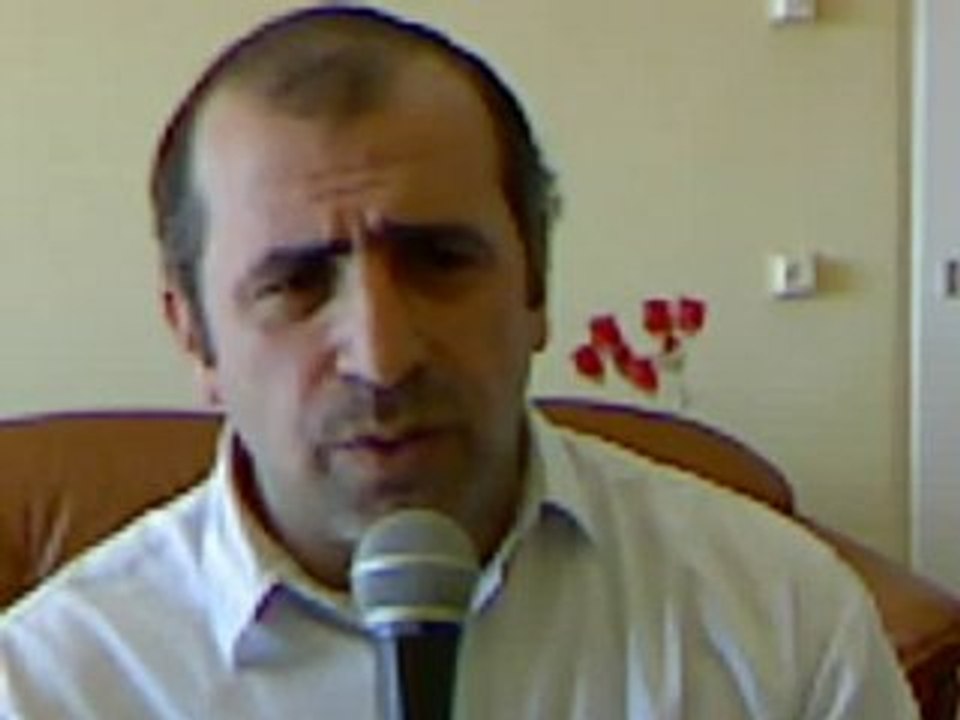 OZLUYORUM(1-8-2010)-SIIR YORUM-ARIFKEMAL