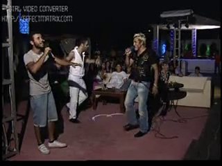 karaoke yarışmacısı HÜSEYİN