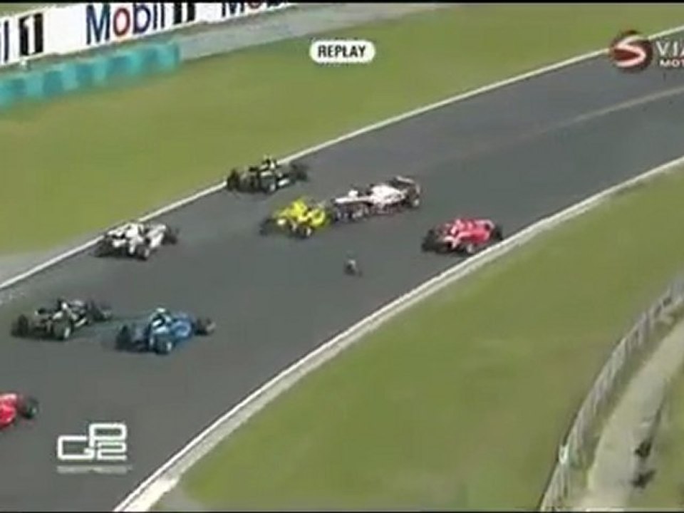 GP2 Hongrie 2010 Big crash start
