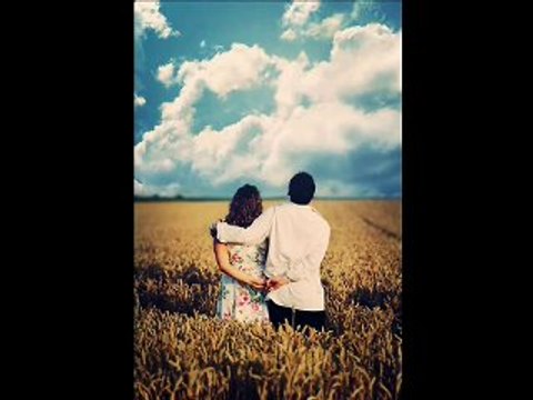 Her Dilde Aşk Şiiri (Sesli)