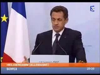Sarkozy Bourré Durant La Conference De Presse Du G8