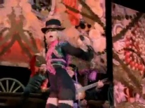 Madonna - Miles away - Sticky and sweet tour - Buenos Aires