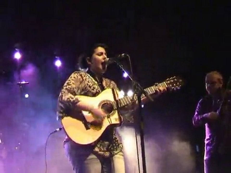 Erika Serre - Fête de l'honneur des Rroms 1 /08/ 2010 Paris