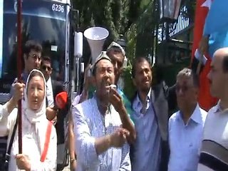 5 TEMMUZ 2010 ÇİN KONSOLOSLUĞUNA SİYAH ÇELENK BIRAKTIK