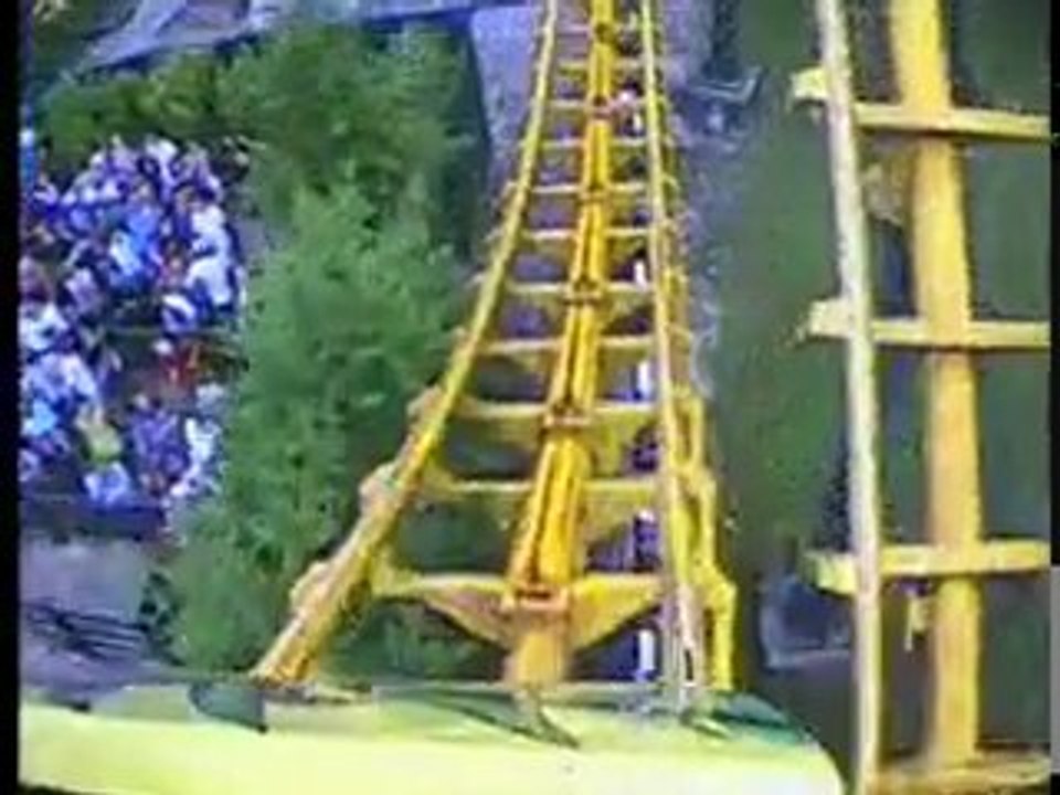 Boomerang OnRide Walibi RhôneAlpes (ECAM) Vidéo Dailymotion