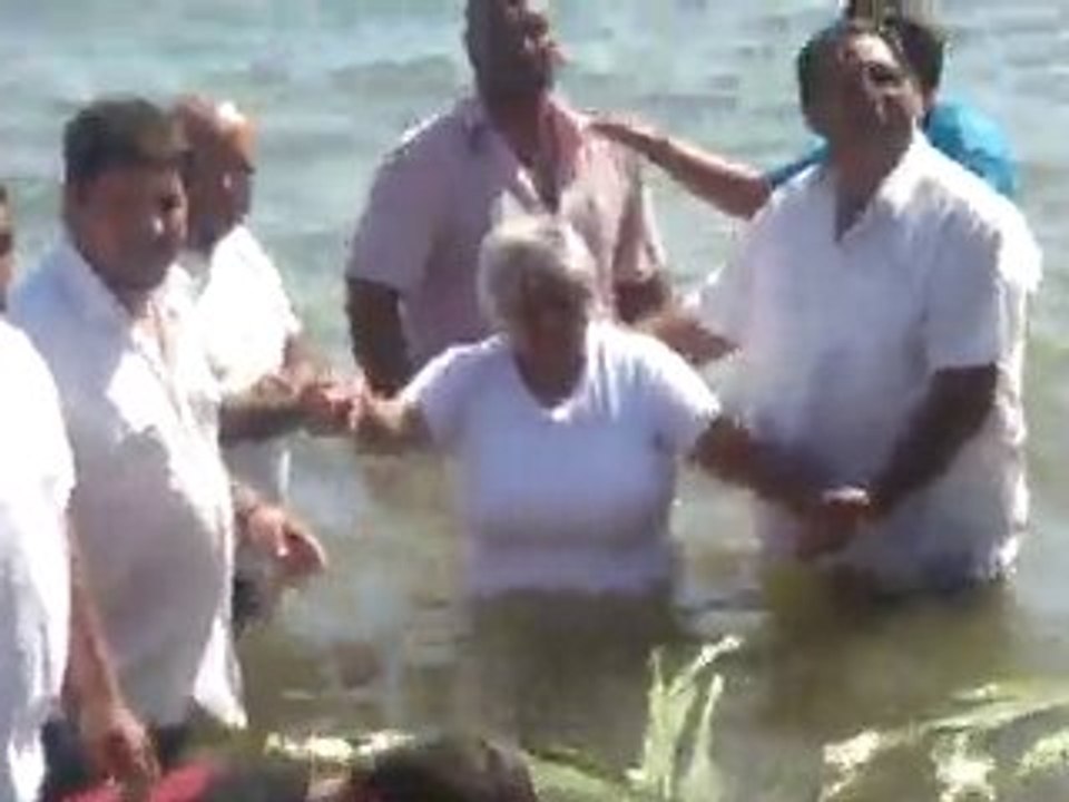 culto botiso de la iglesia  del mateo