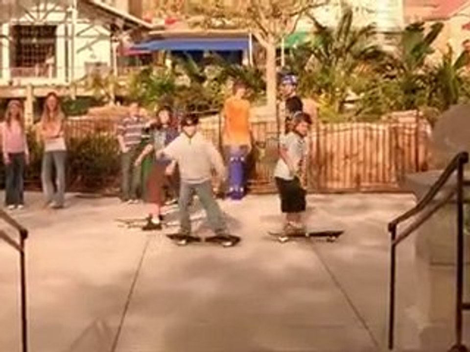 Beethoven's Big Break   HD Trailer