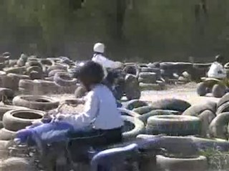 8950_Aventure_land_Quad_montage