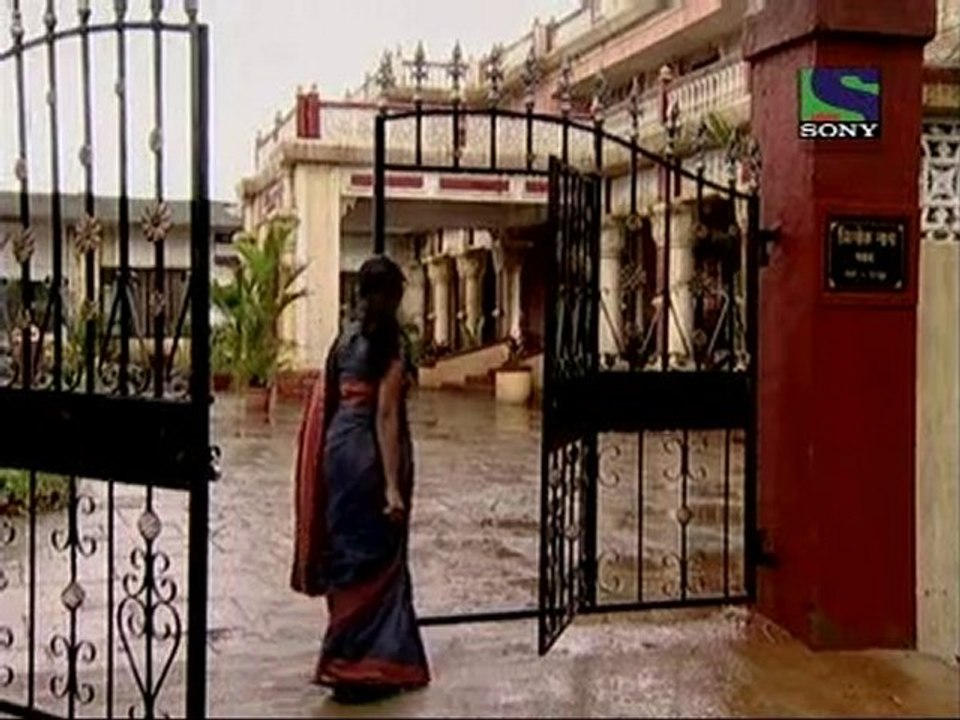 Maan Rahe Tera Pitaah - 4th August 2010 - pt-3 @ FILMYSHOWS.