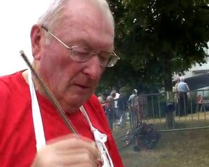 DEDE ET PIERRE goute la soupe