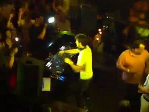 Dj Alguersuari aux platines à Budapest !