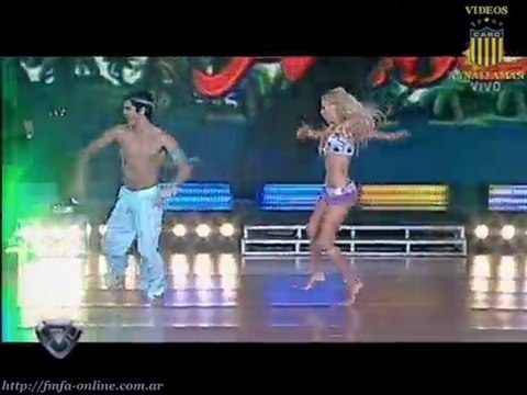 Rocío Guirao Díaz: Bailando 2007 04 Axe 1