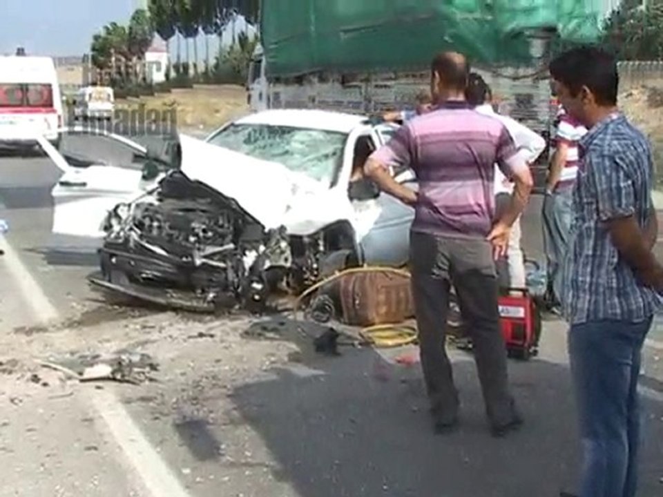 Elmadağ'daki kazada 1 kişi öldü 3 kişi yaralandı