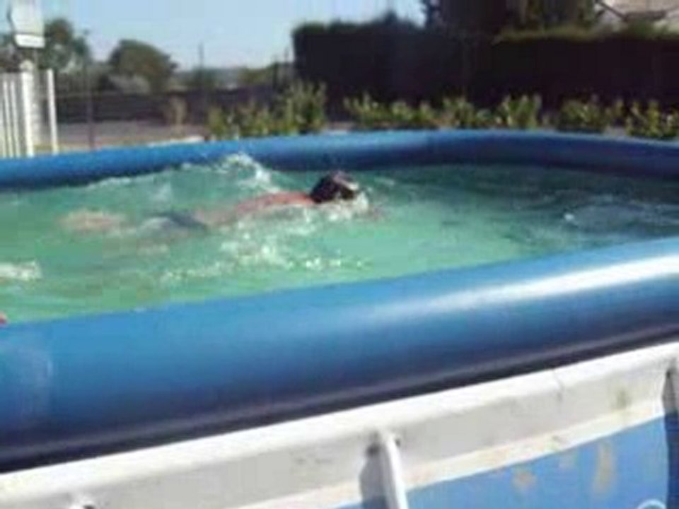 vidéo piscine 001 pépé