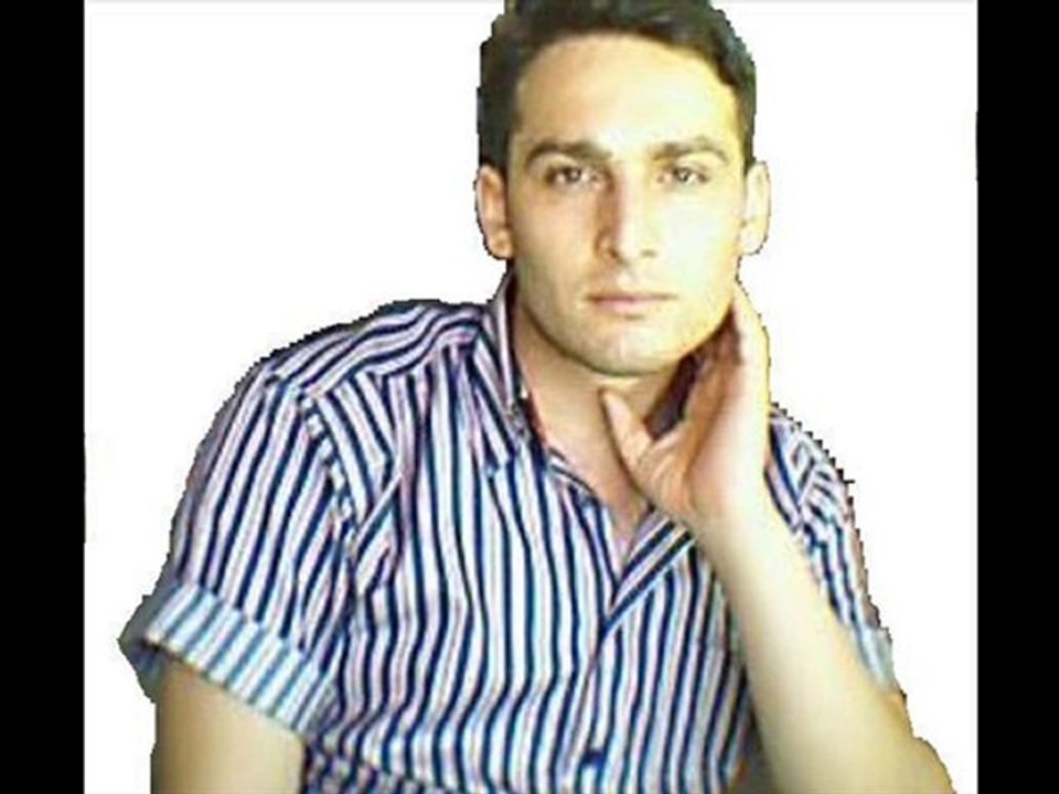 Kamuran AKKOR Açtım Ellerimi