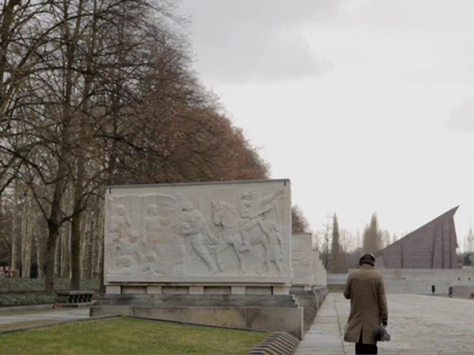 Chilly Gonzales - I Am Europe