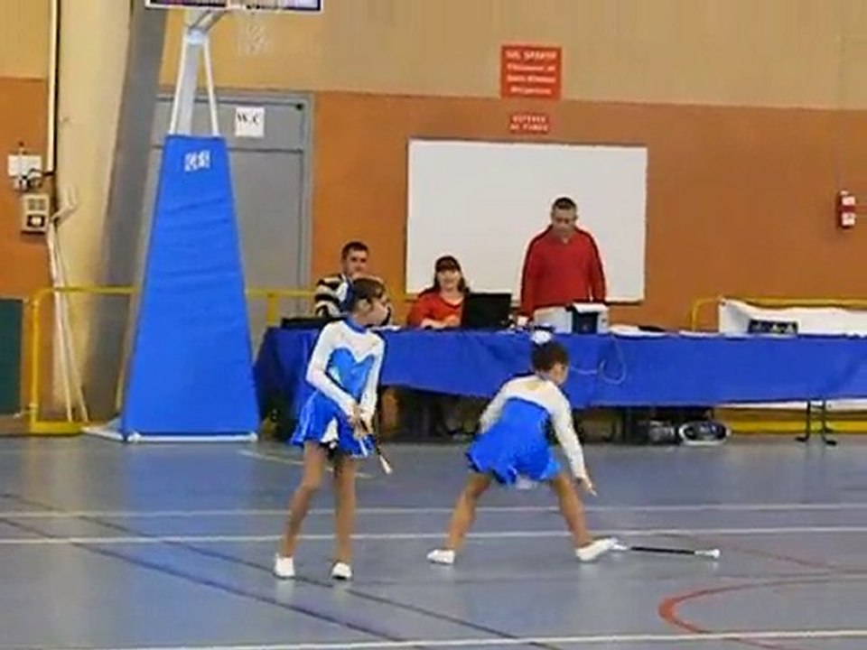 Duo de twirling bâton à Negrepelisse