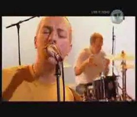 Coldplay -Yellow - (25th January 2001)