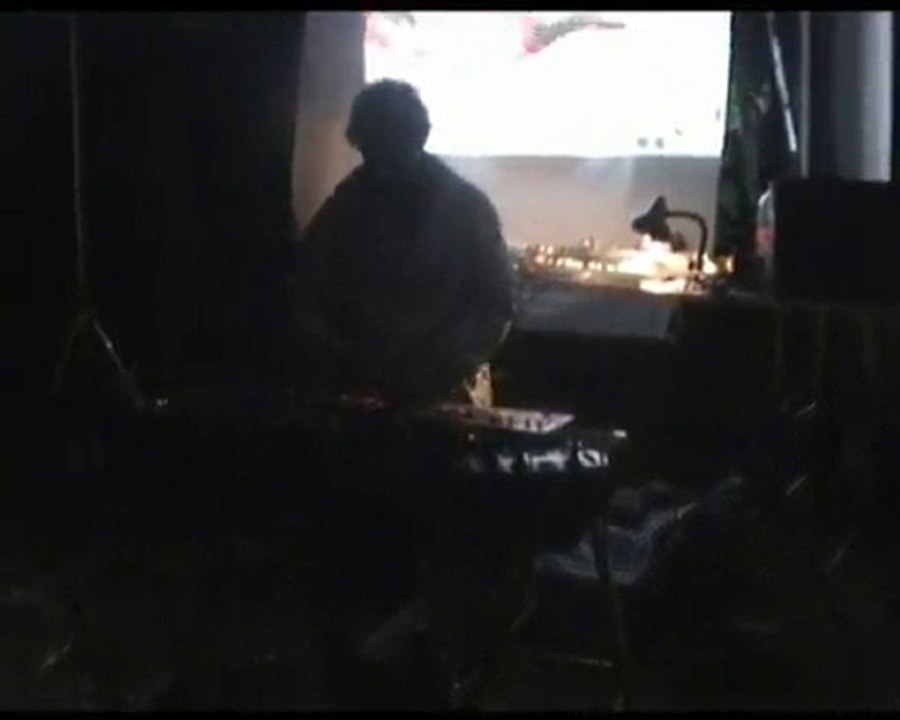 Anarchitek-D6mator 03-07-10  2/2