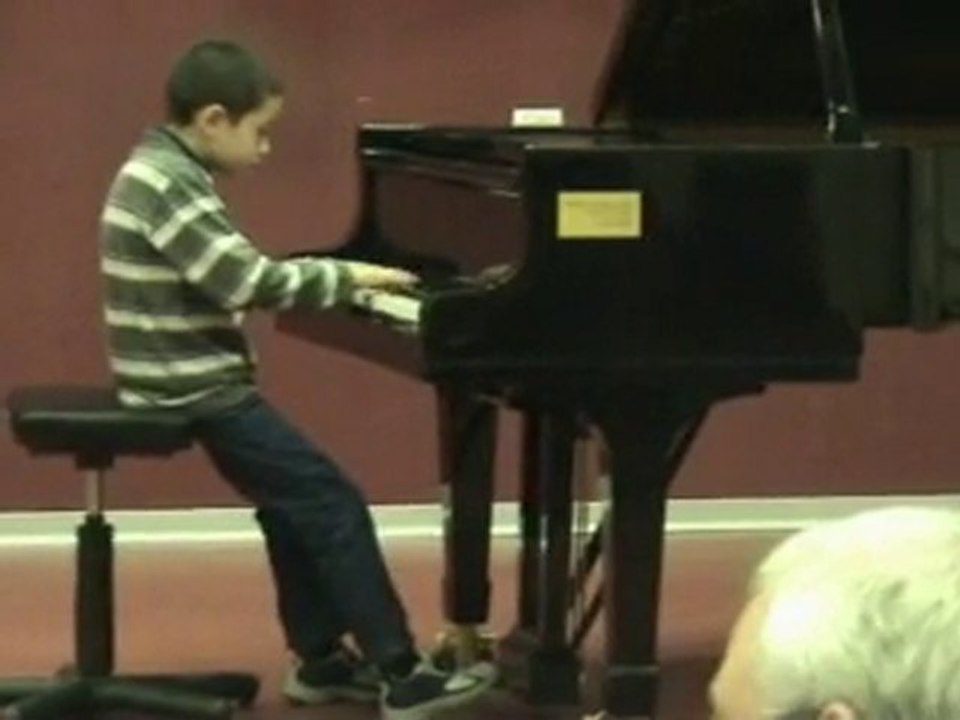 Ariel - at 9 - plays Chopin Etude Op 25 No 2 (From the ...