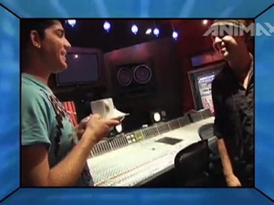 In The Qube – Adam Lambert Exclusive