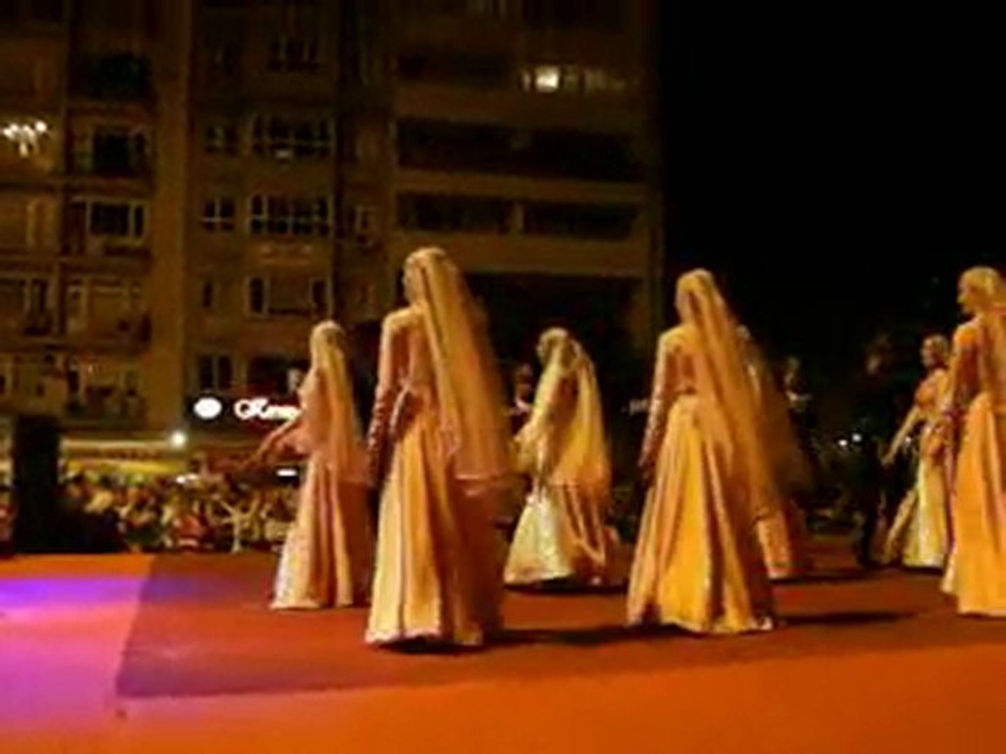 inguşların dansı güzel-2