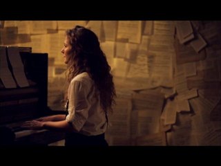 Teaser Elle s'immisce