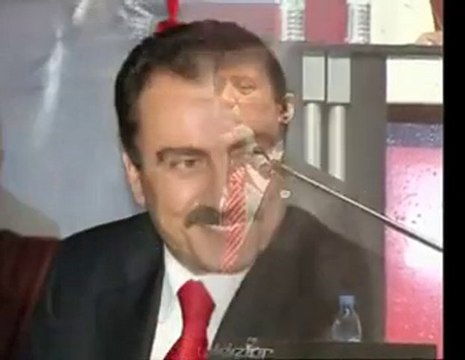 Muhsin yazıcıoğlu - üşüyorum klıp